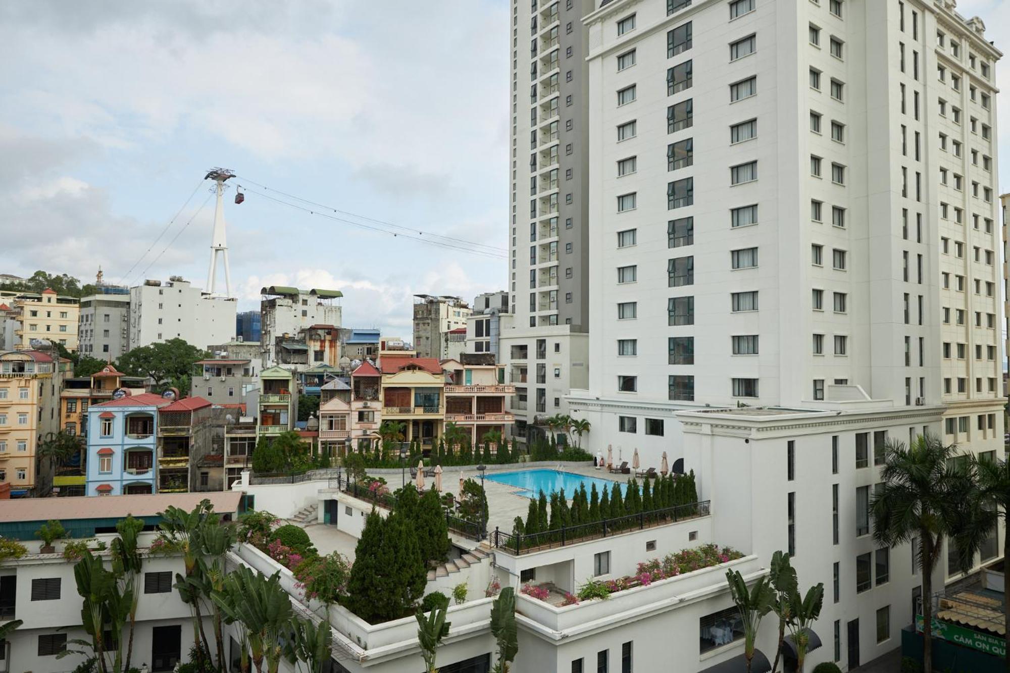 Van Nam Hotel Халонг Экстерьер фото