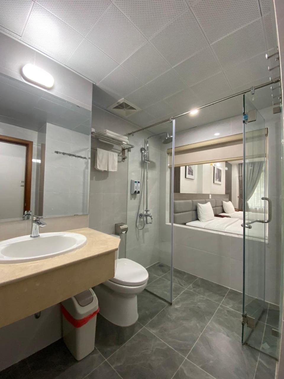 Van Nam Hotel Халонг Экстерьер фото
