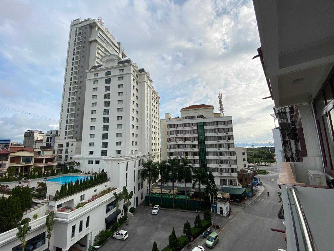 Van Nam Hotel Халонг Экстерьер фото